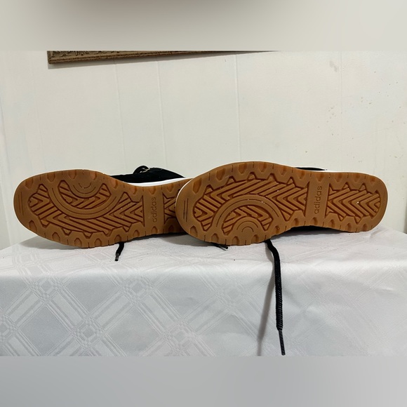 Adidas Black Size 10 Sneakers - Picture 7 of 7